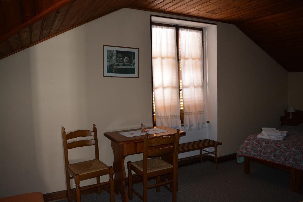 Hotel Villa Tedaldi Gressoney-Saint-Jean Exteriör bild