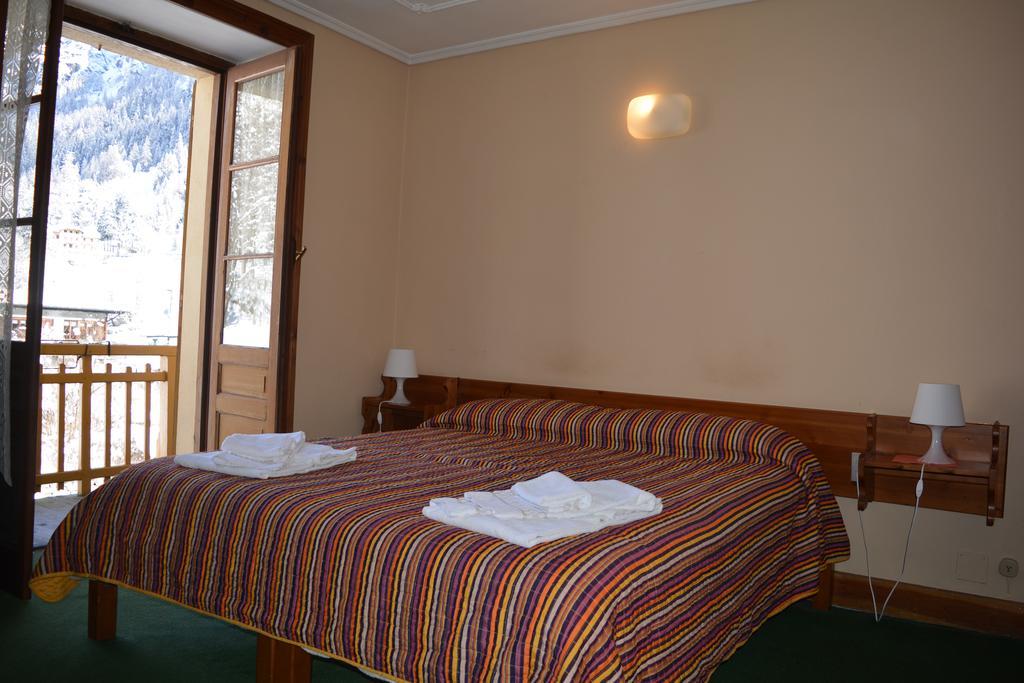 Hotel Villa Tedaldi Gressoney-Saint-Jean Exteriör bild